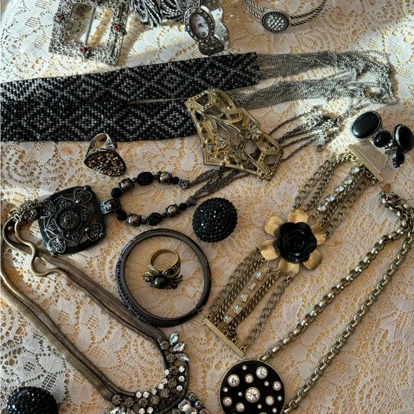 Black & Silver Vintage Necklace Collection Intricate jewelry Circa 1920s brooch